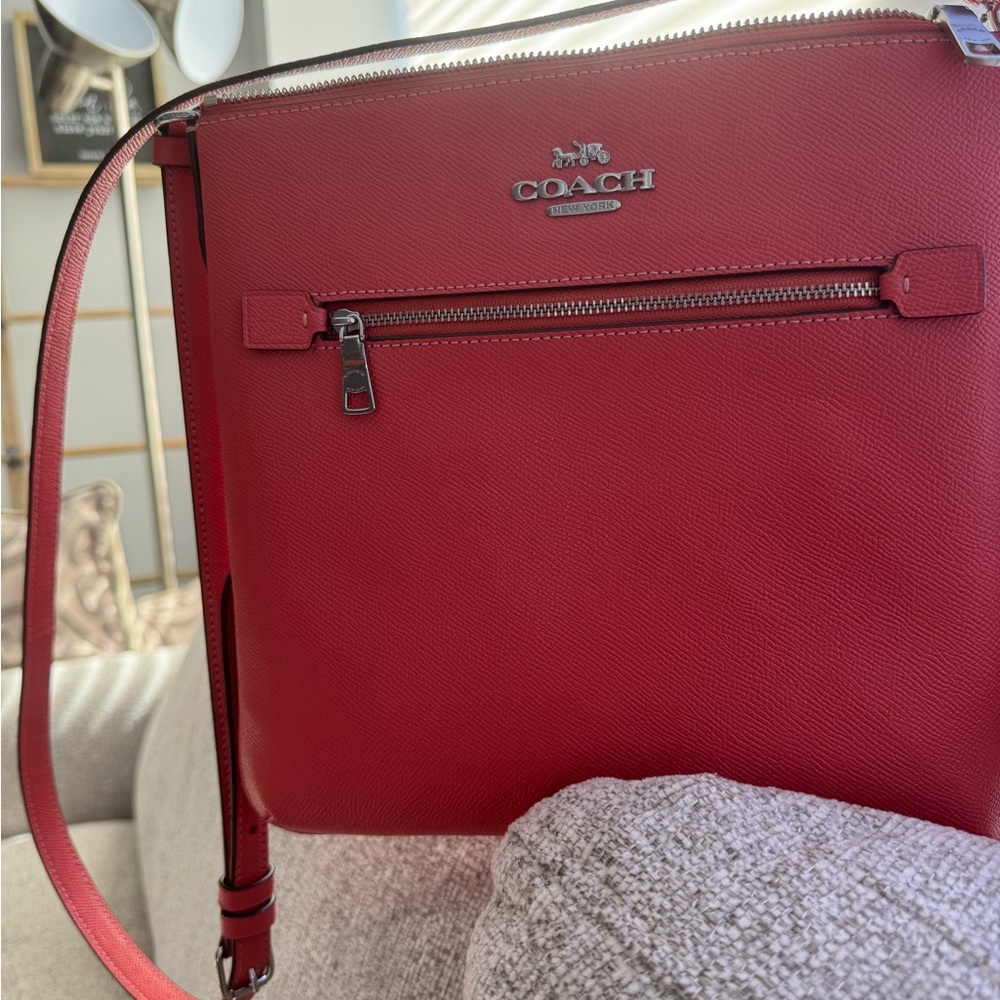 Coach Pink Crossbody Bag Sleek Design